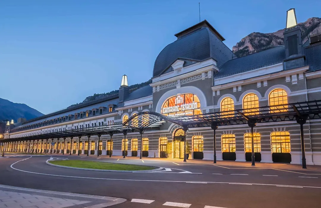 Canfranc Estacion, A Royal Hideaway Hotel - Gran Lujo-1